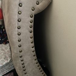 Extended-king King Bed 