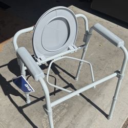 Commode 