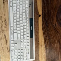 Logitech Keyboard