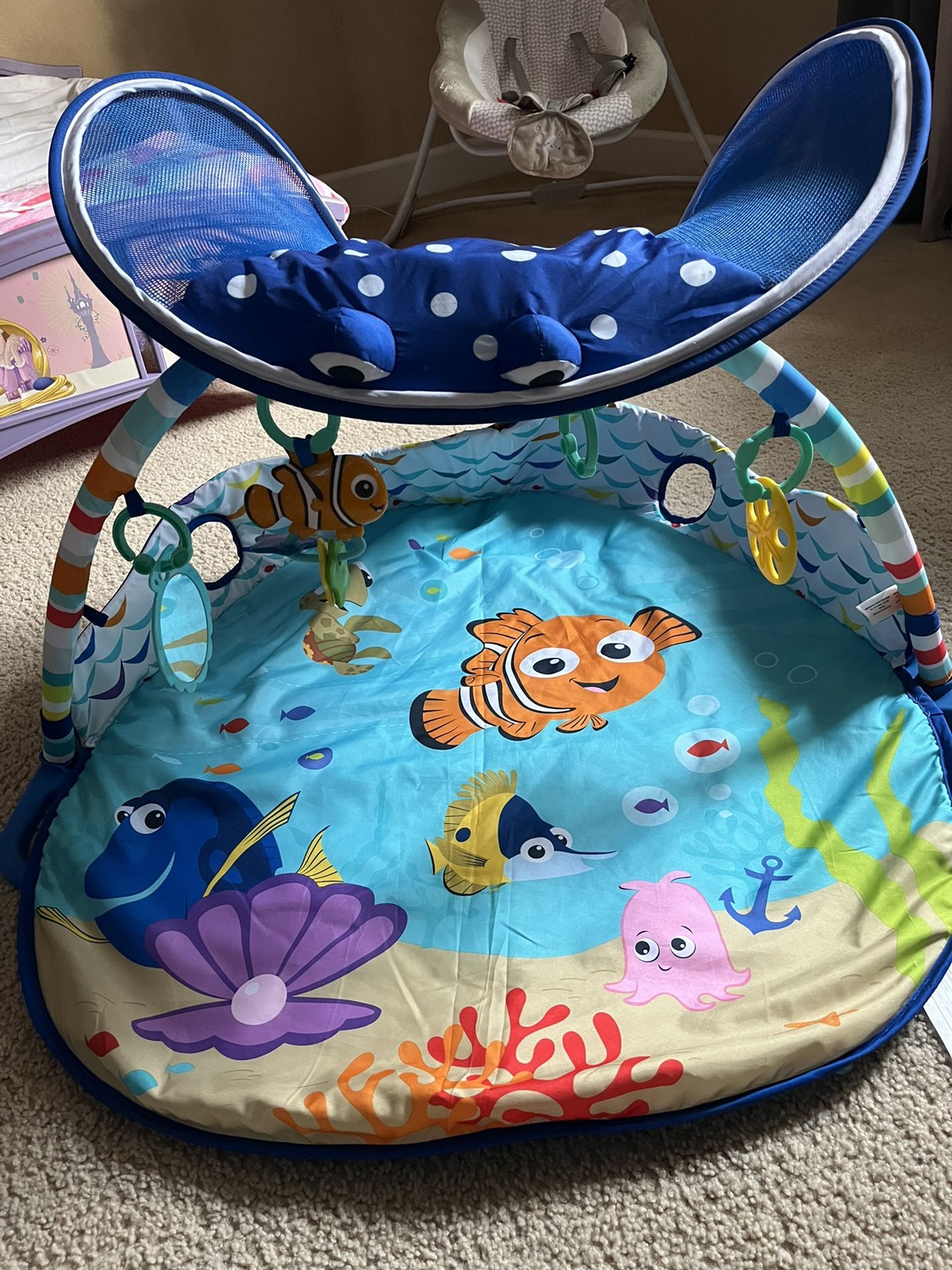 Disney Baby Finding Nemo Mr. Ray Ocean Lights & Music Activity Play Gym