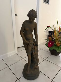 Greco-Roman style garden statue