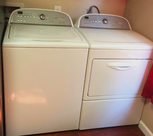 New Washer Dryer Set - Electric