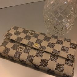 LV Wallet