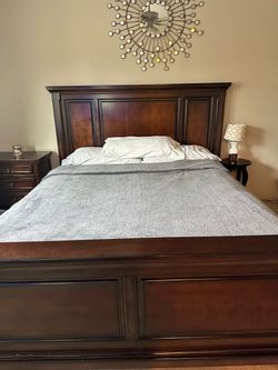 Cal king furniture set