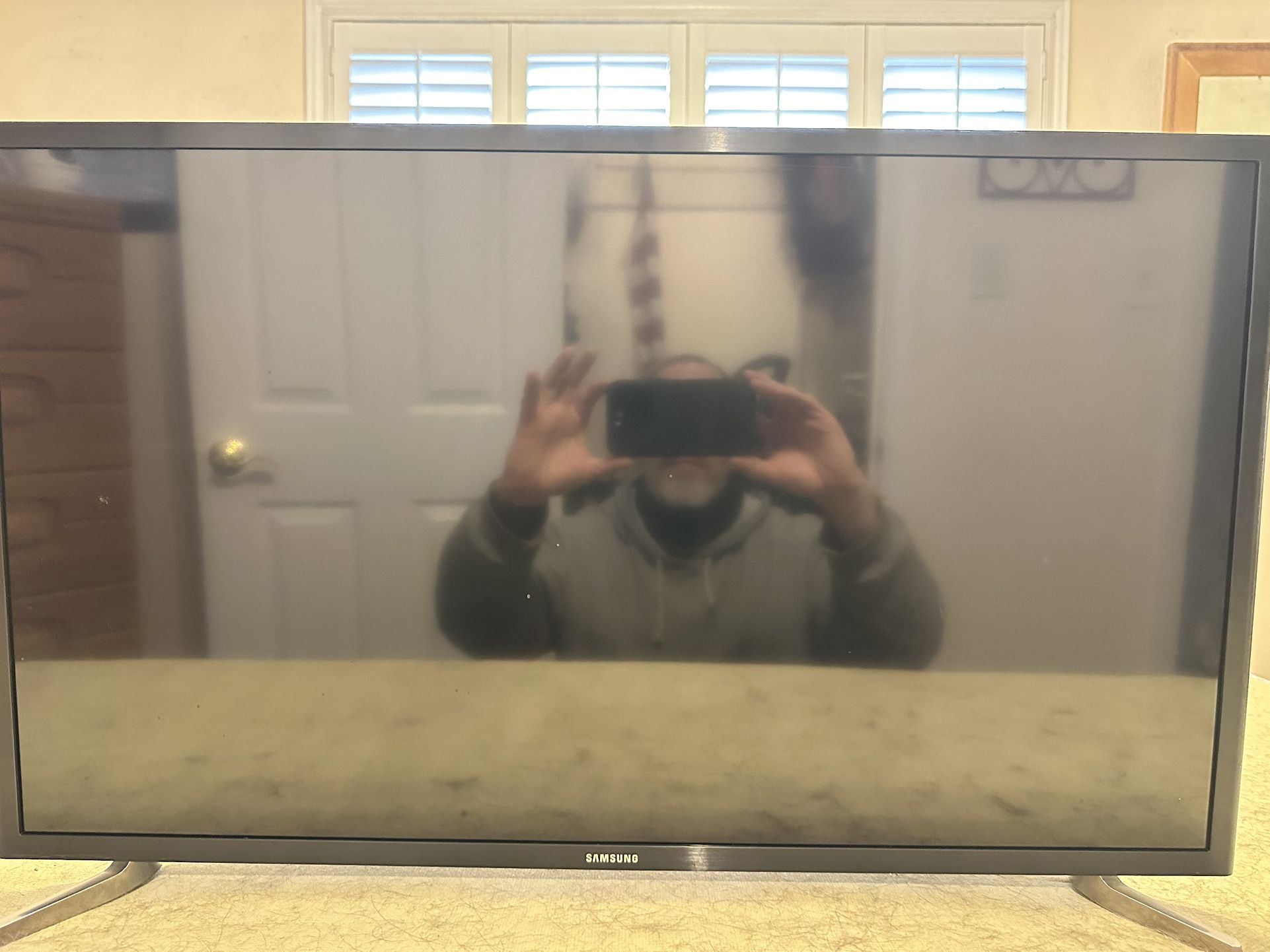 Samsung 32” Model Un32m5300af