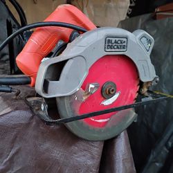 Black and Decker Circular Saw