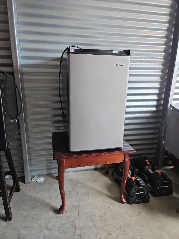 Refrigerator