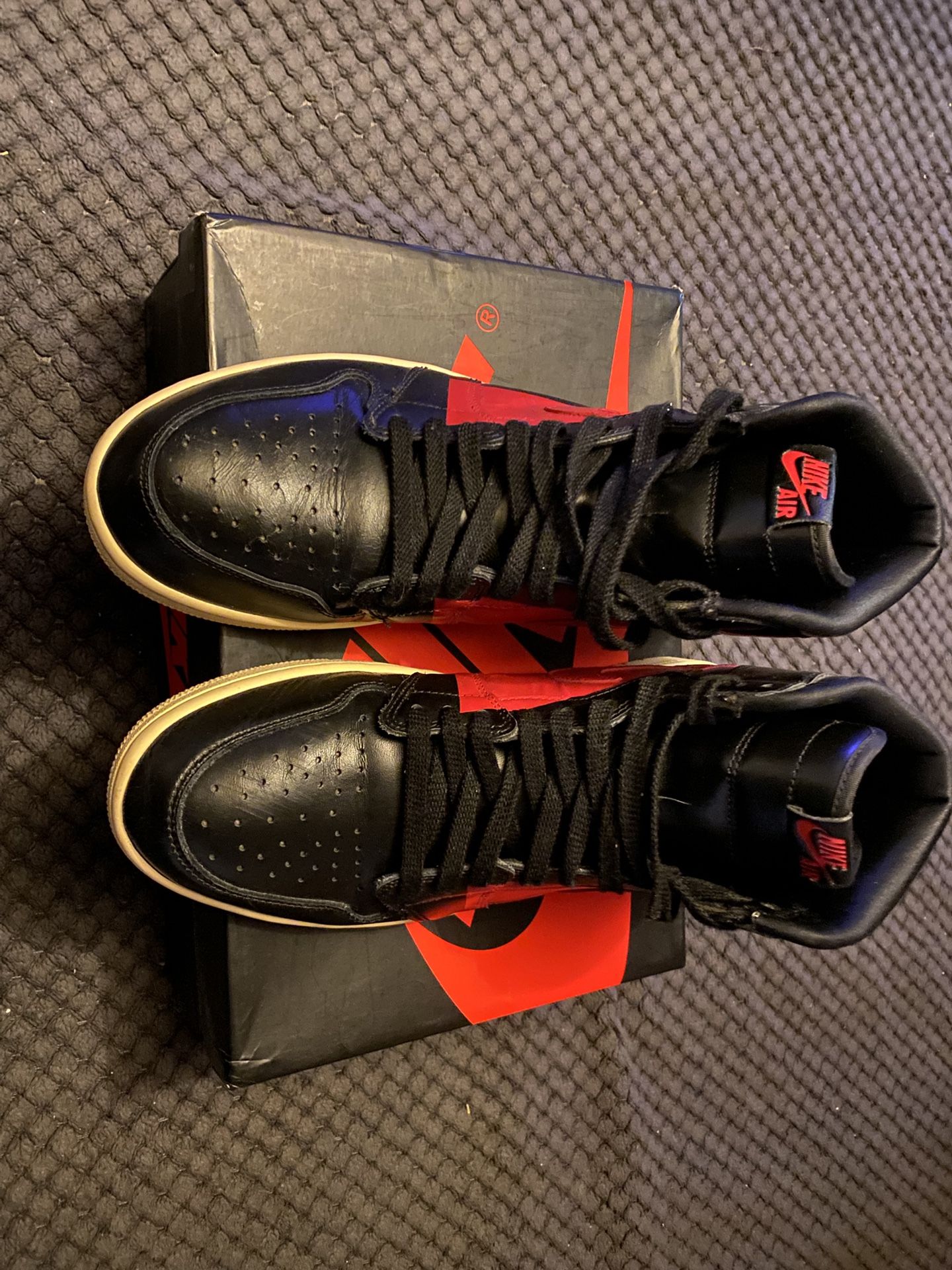 Air Jordan 1 Retro High OG 'Couture'