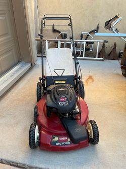 Lawnmower Toro