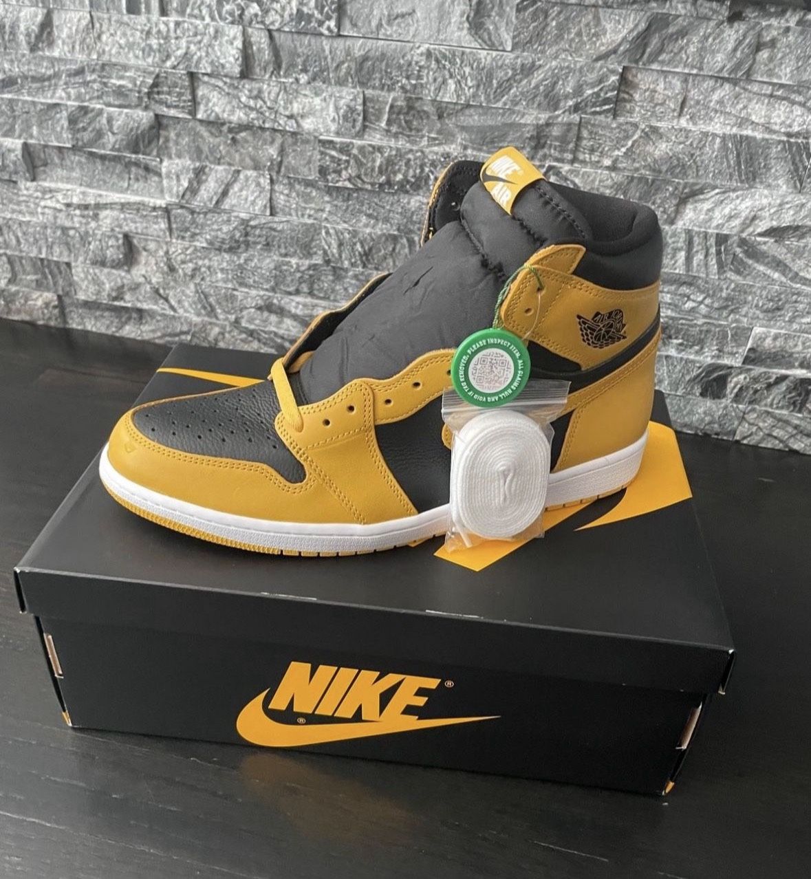 Jordan 1s High Pollens size 13 Or Best Offer