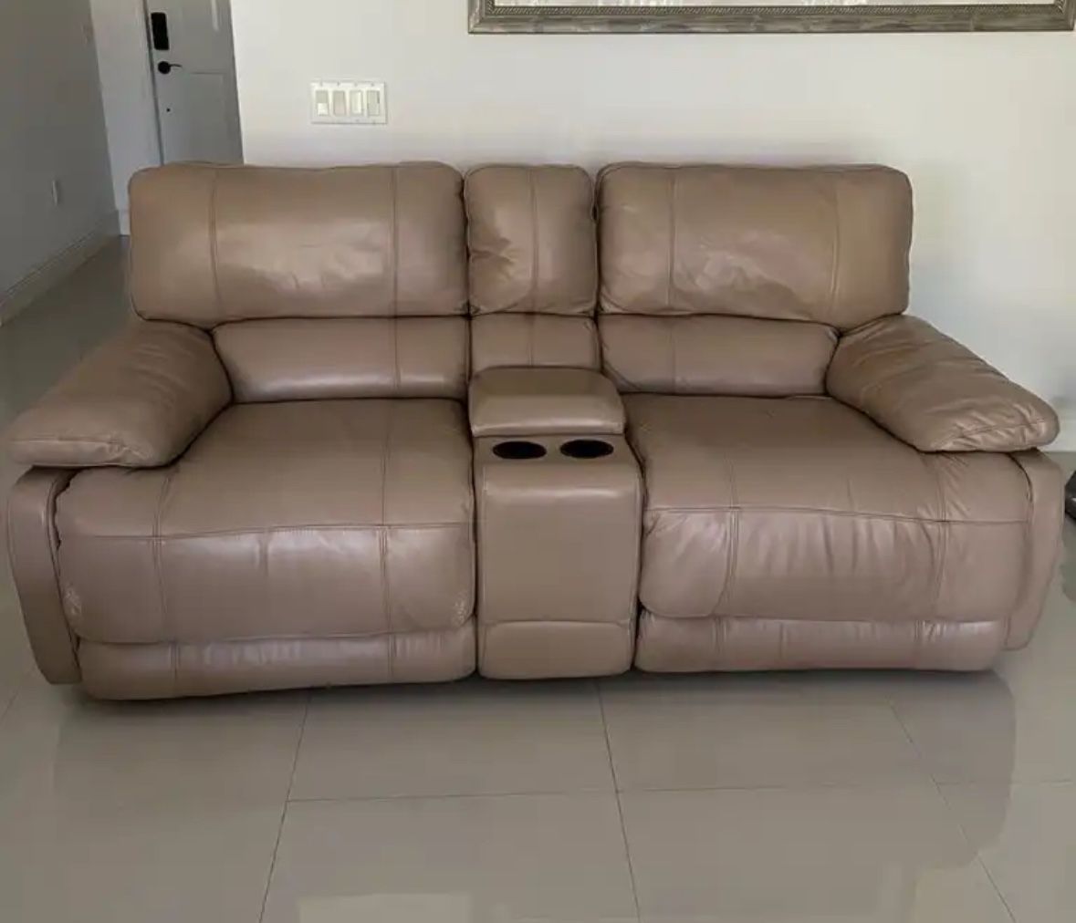 Cindy Crawford Double Recliner Leather Sofa