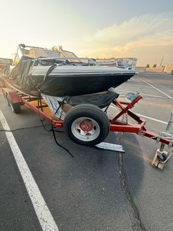 Mechanics special*** Project boat 1982 Glastron SSV-177 model, Merc 165 L6 engine, Merc out drive, 17 ft