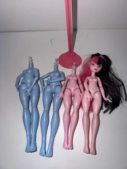 Monster high dolls