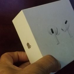airpods proo  Noice cancel 