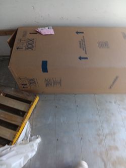 40 Gallon Water Heater. Tall.
