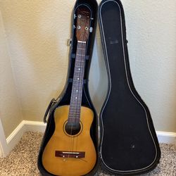 UB-50 Baritone Ukulele with Case