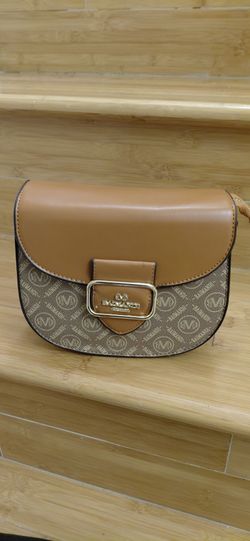 Brand new crossbody or shoulder bag