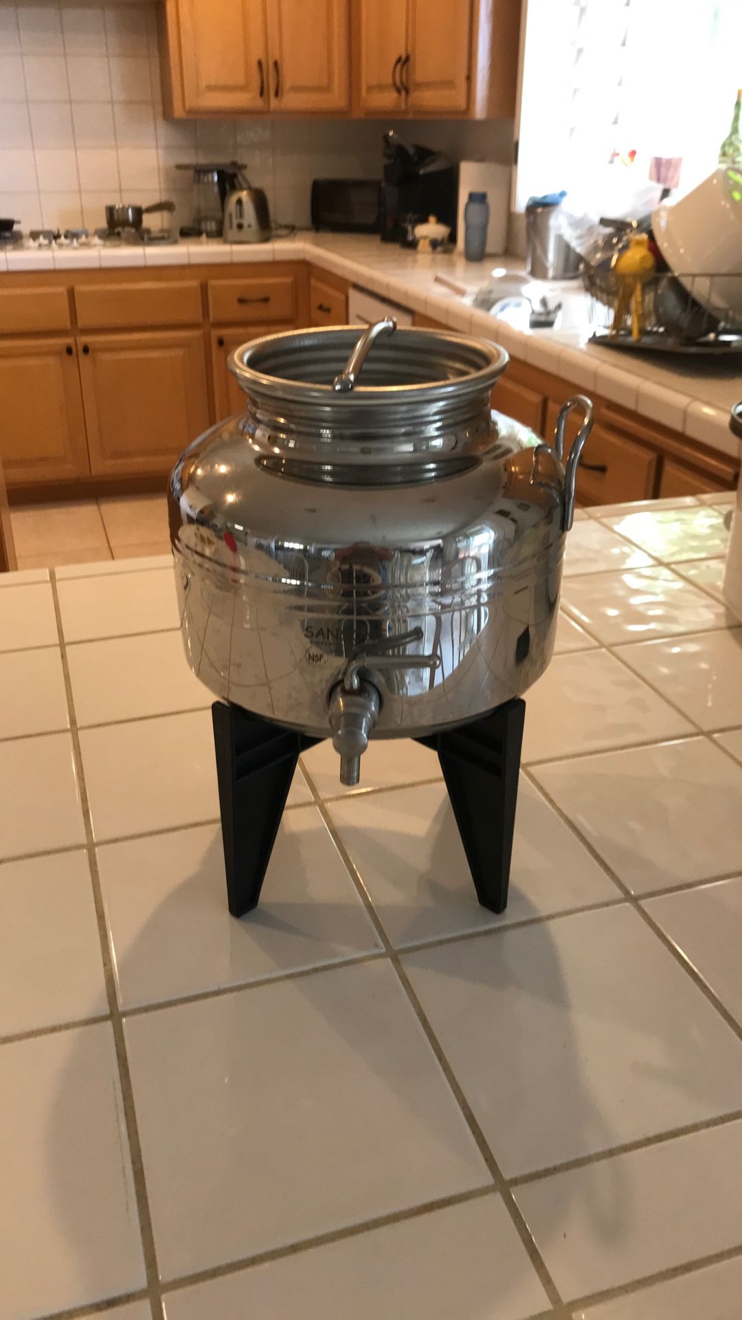 Sansone Welded Stainless Steel Fusti With Spigot And Stand