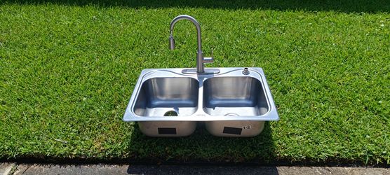 Stainless Steel Kitchen Sink (faucet included)