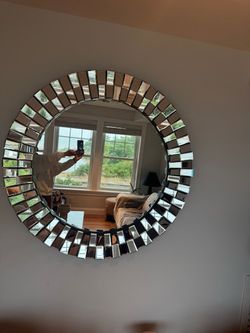 Round Wall Mirror