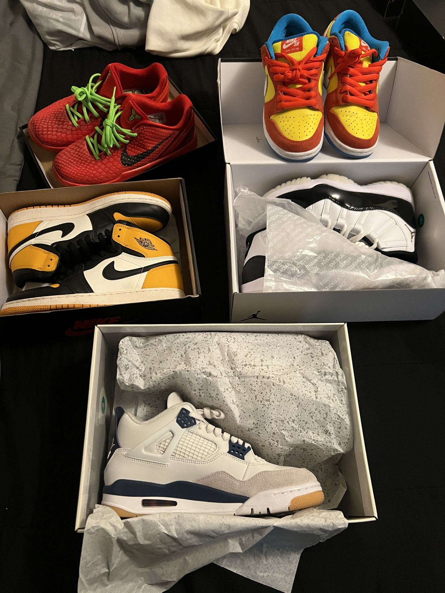 Jordan/ Nike Sneakers Sz 7