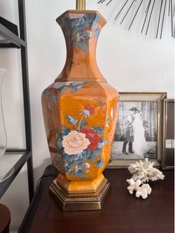 Vintage Chinoiserie Style Ceramic and Brass Lamp