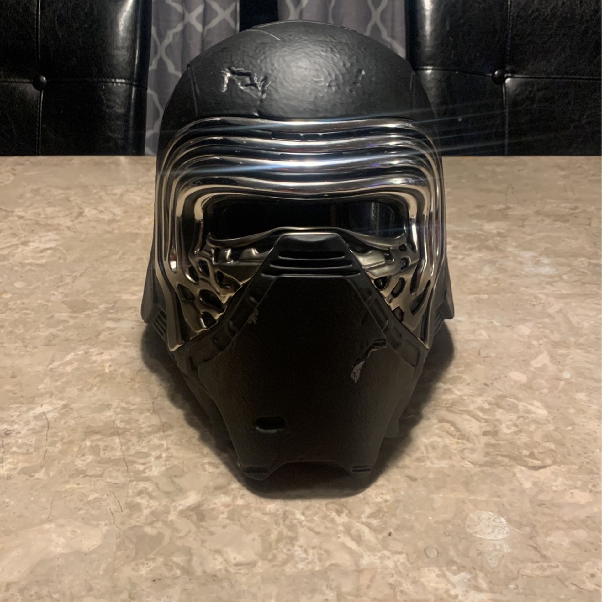 Star Wars Black Series Voice Changer Helmet Kylo Ren Toy Hasbro Takara Tomy 