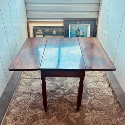 Antique Drop Leaf Table, Wood , dining table, Is 47 long 36 broad, very good condition 
