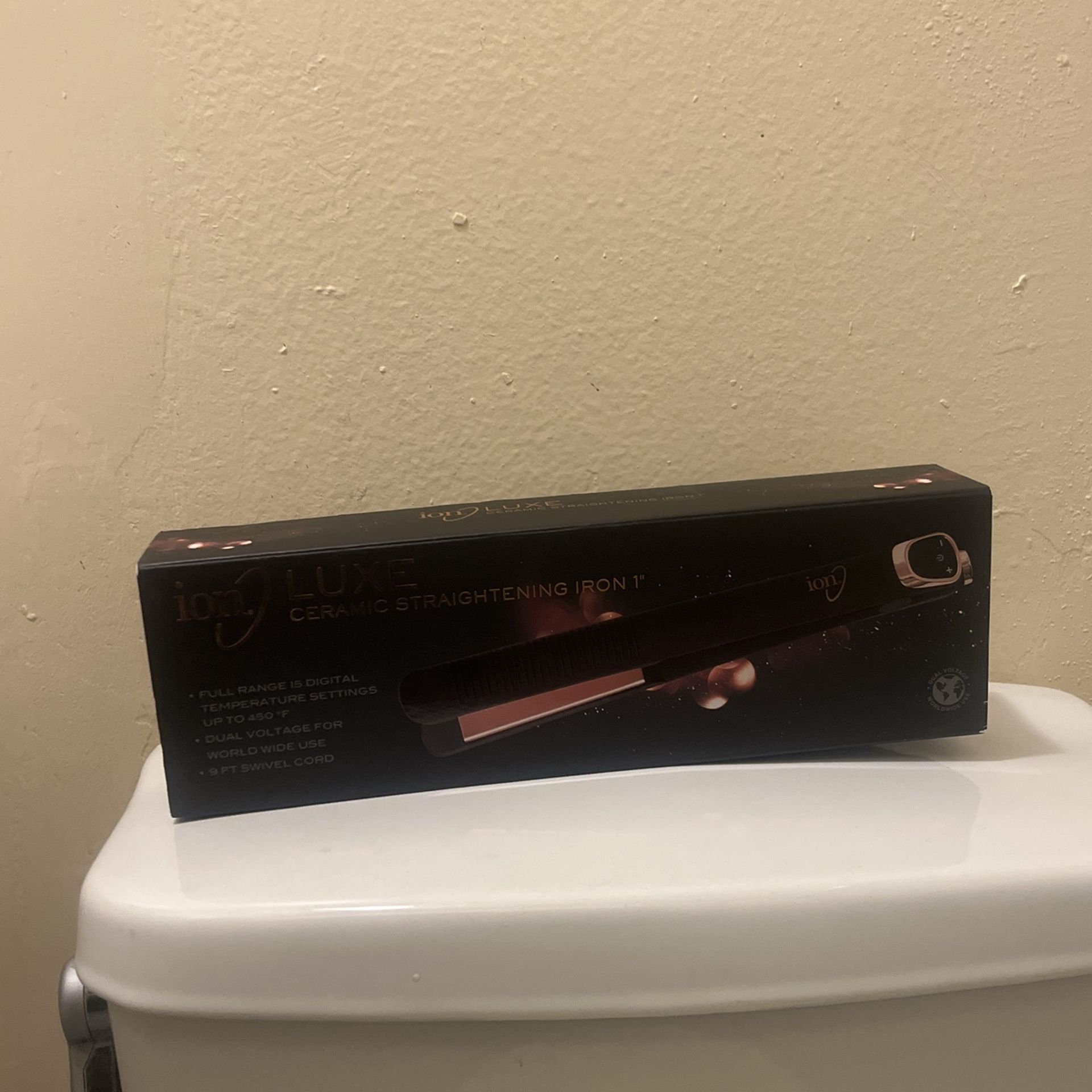 ion luxe ceramic Straightening Iron 1