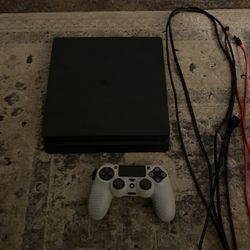 PlayStation 4 1TB