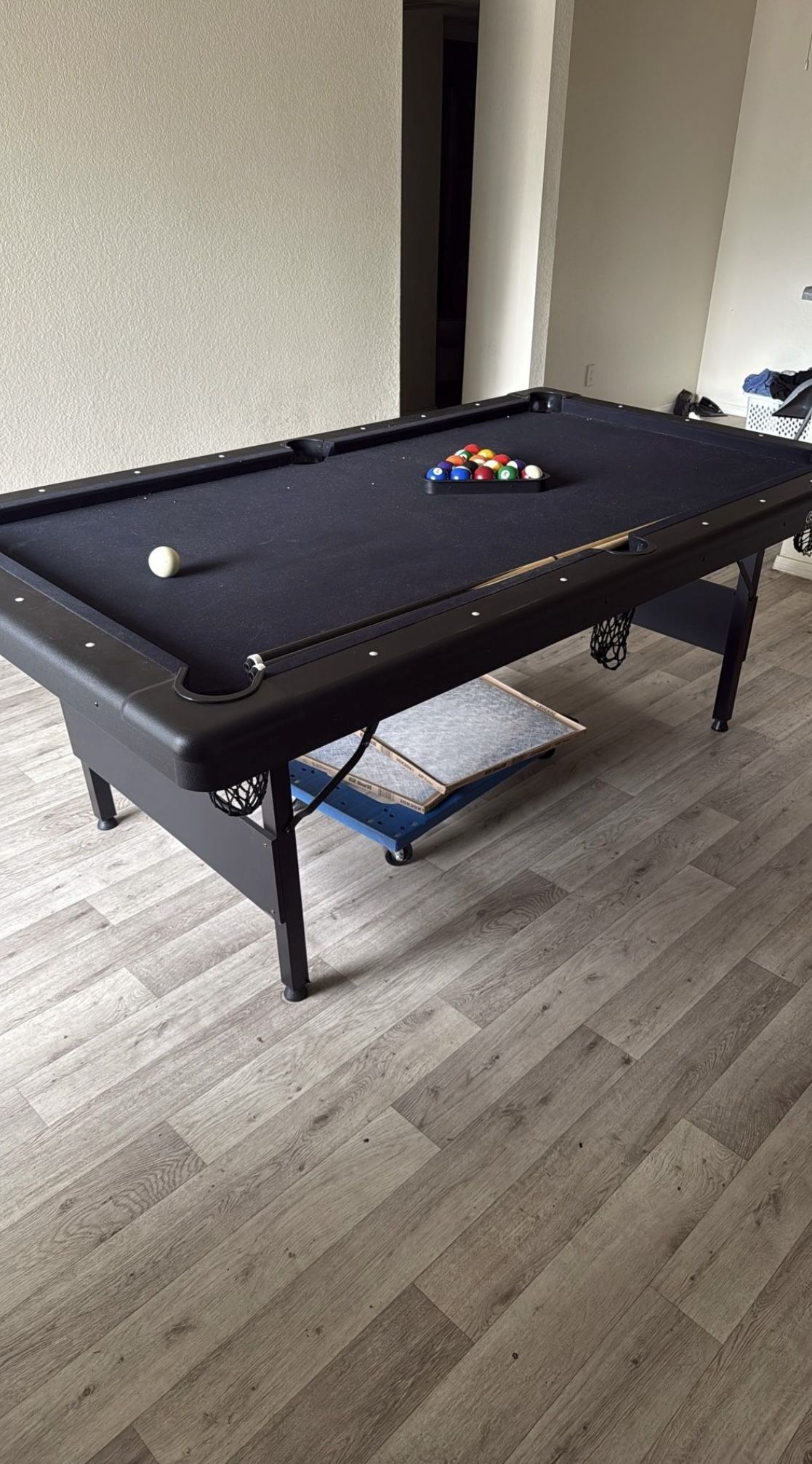 BAR SIZED POOL TABLE