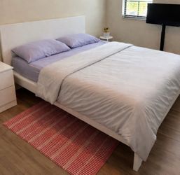 Queen Bed