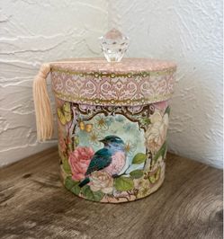Punch Studio pink & multicolor hummingbird floral print circle hard box 5.5”