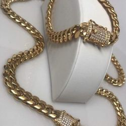 Diamond Lock Cuban Link Set 14K Gold Plated Doesn't Loses Color