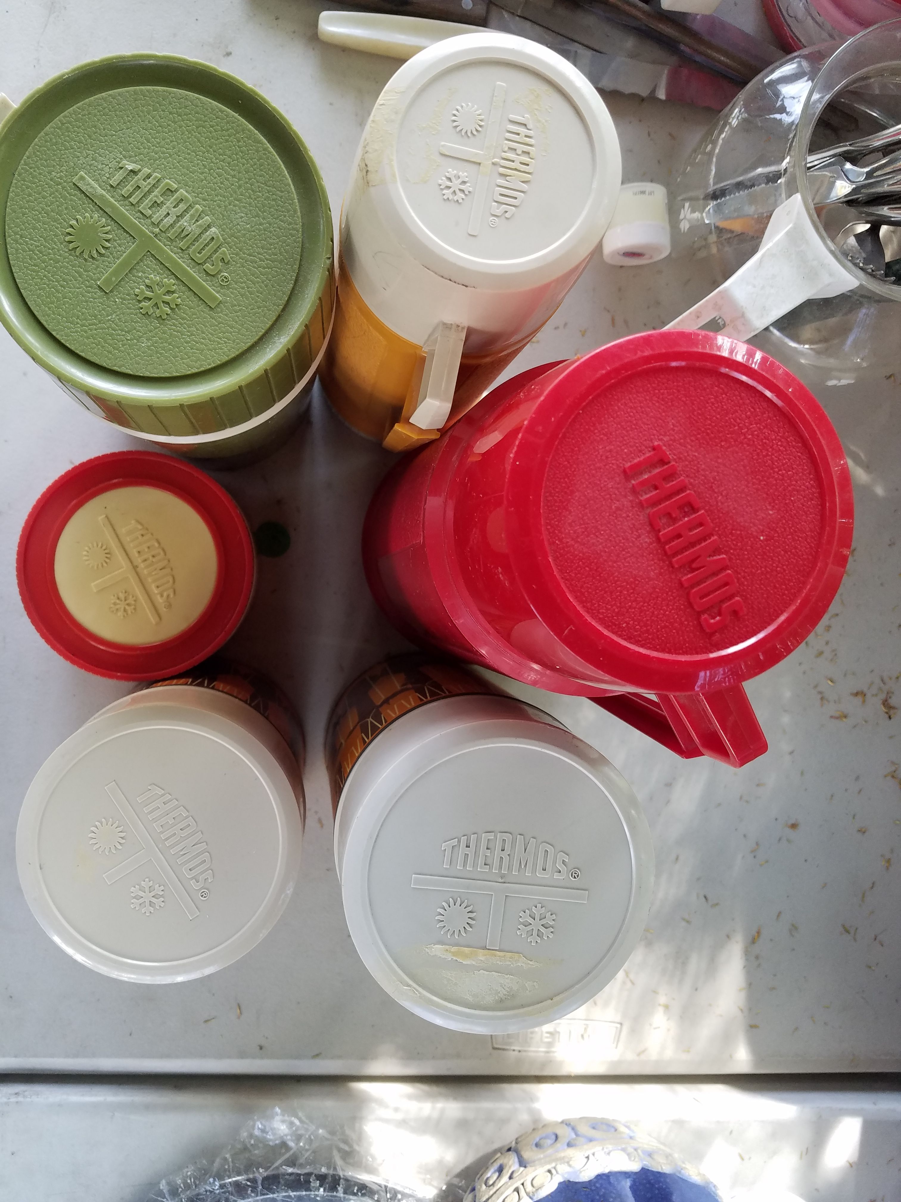 RUBBERMAID Refill 20 OZ & SUN & SKY 32 0Z RETRO BOTTLE. for Sale in Long  Beach, CA - OfferUp