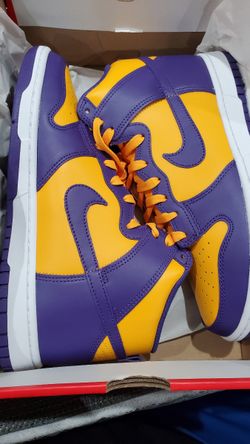 Jordan 1s dunks lakers