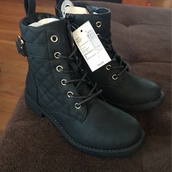Girls Size 1 Boots Brand New With Tags