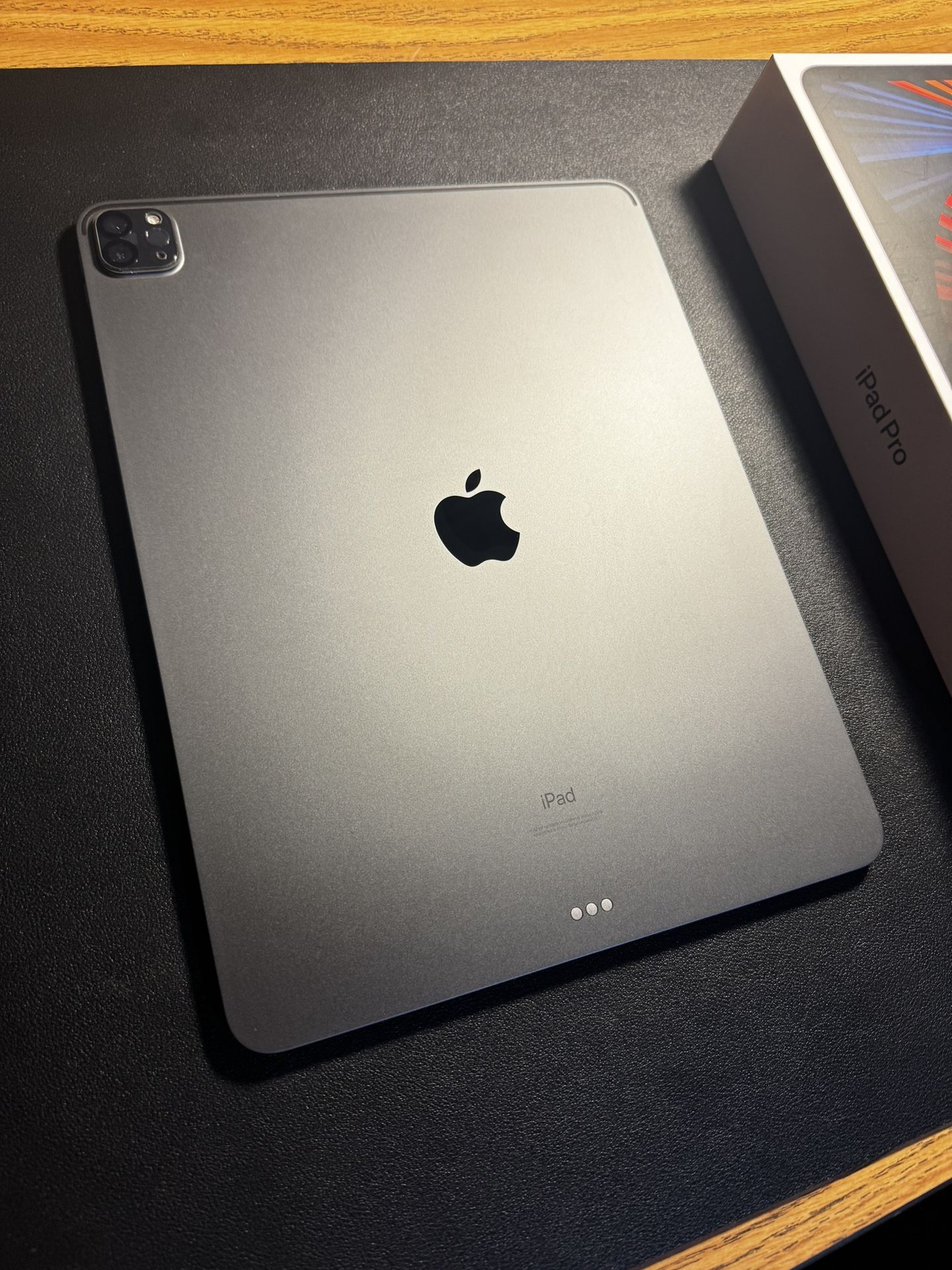 Apple iPad Pro 12.9 256-GB 5th Gen