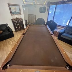 Brunswick Pool Table - 8 Ft
