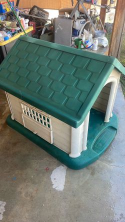 Lg doghouse