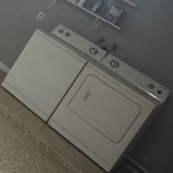 Washer/Dryer Set $300