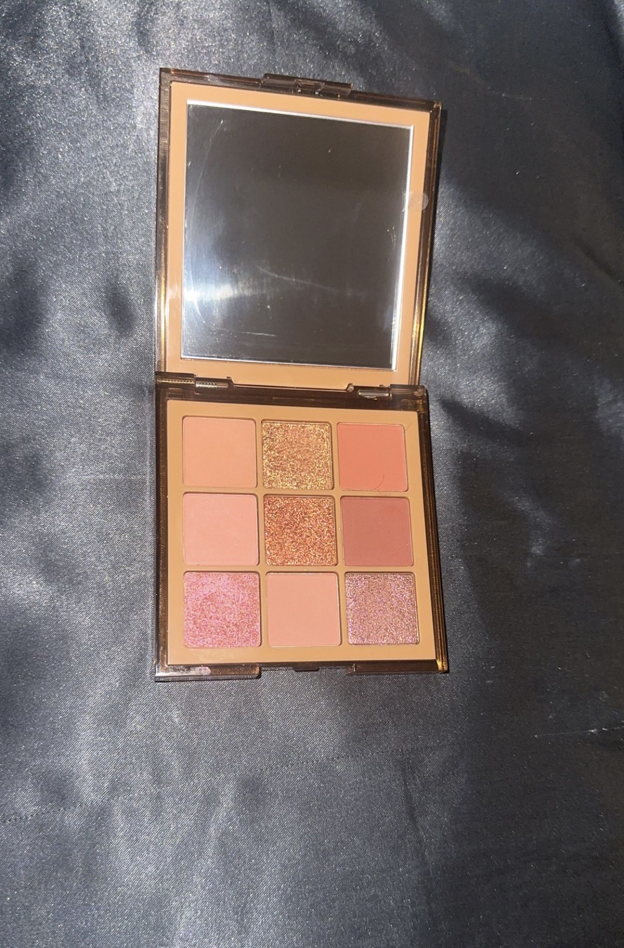 Huda Beauty Eyeshadow