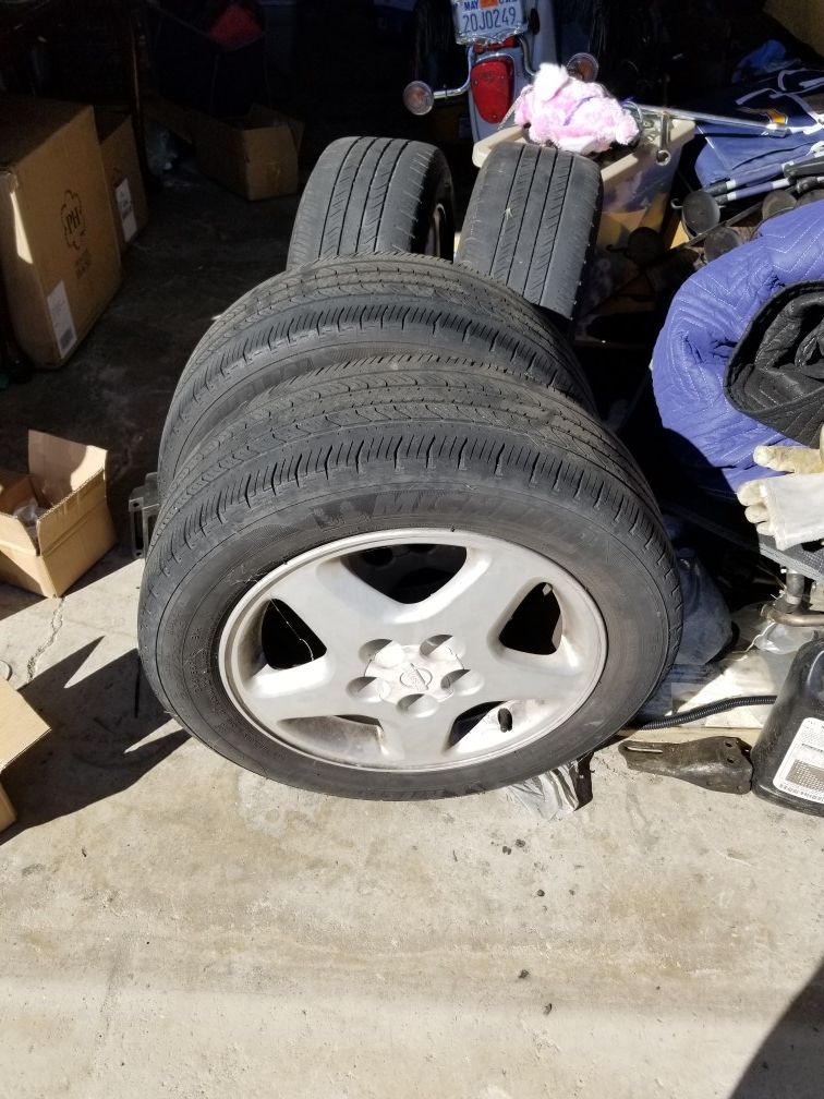 1995 Nissan 240sx SE 5 lug wheels