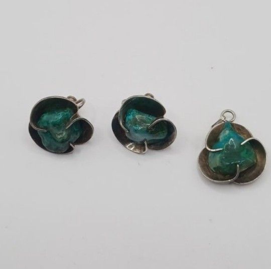 Vintage Sterling Turquoise Pendant and Screwback Earrings