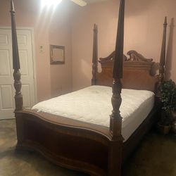 Queen Bed With Mattress And Box Spring 