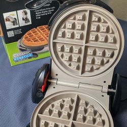 Presto FlipSide Belgian Waffle Maker