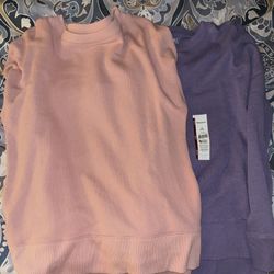 Women’s Relaxed Fit Sweatshirts - Size Small