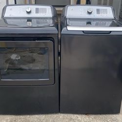 GE EXTRA LARGE TOP LOAD WASHER AND GAS DRYER 