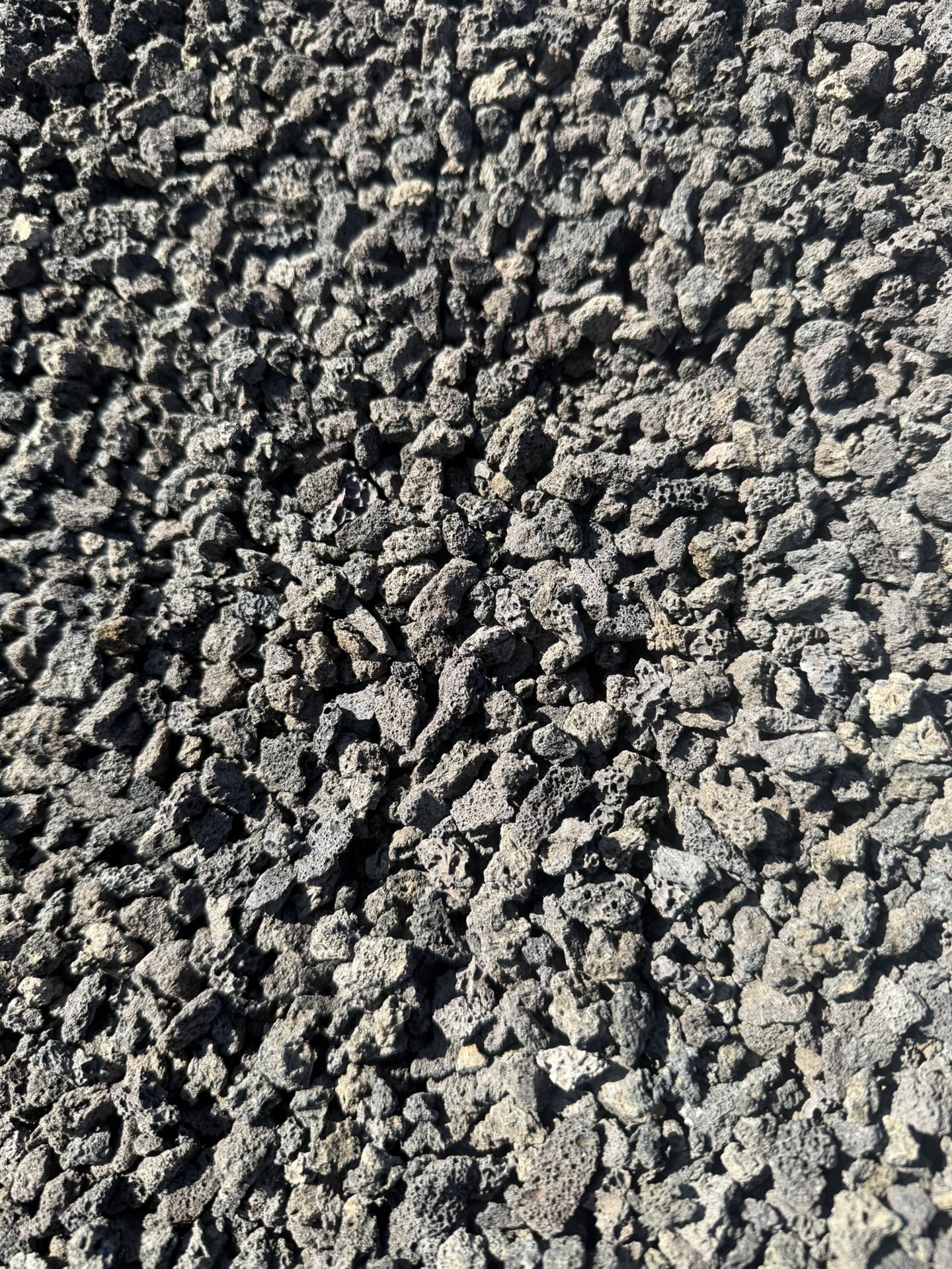 3/8 Lava rock