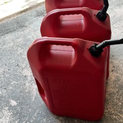5 Gallon Gas Cans